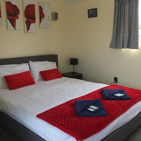 Otorohanga Kiwi Holiday Park 외부 사진
